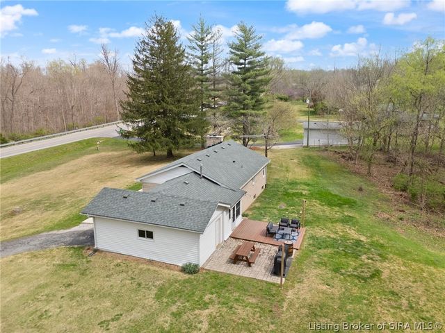 1805 Corydon New Middletown Road SE, Corydon, IN 47112