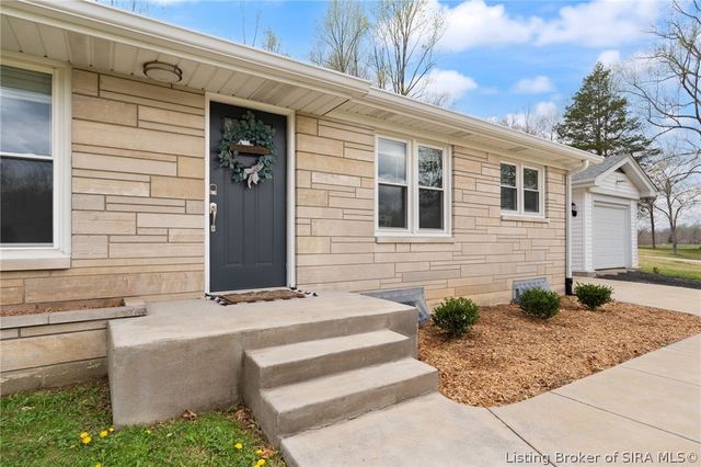 1805 Corydon New Middletown Road SE, Corydon, IN 47112