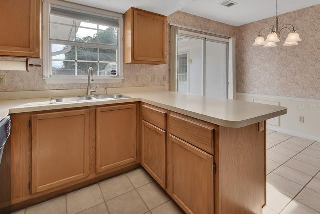 1141 8TH AVENUE, Deland, FL 32724