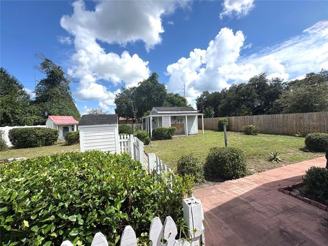 1141 8TH AVENUE, Deland, FL 32724