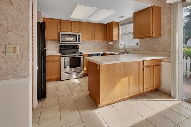 1141 8TH AVENUE, Deland, FL 32724