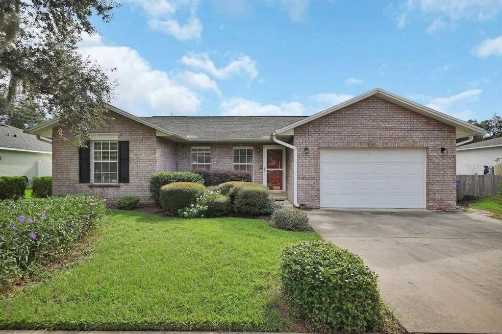 1141 8TH AVENUE, Deland, FL 32724