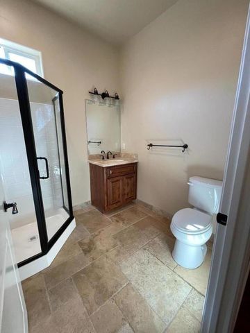 1360 Santa Ana Road, Hollister, CA 95023