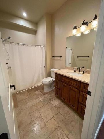 1360 Santa Ana Road, Hollister, CA 95023