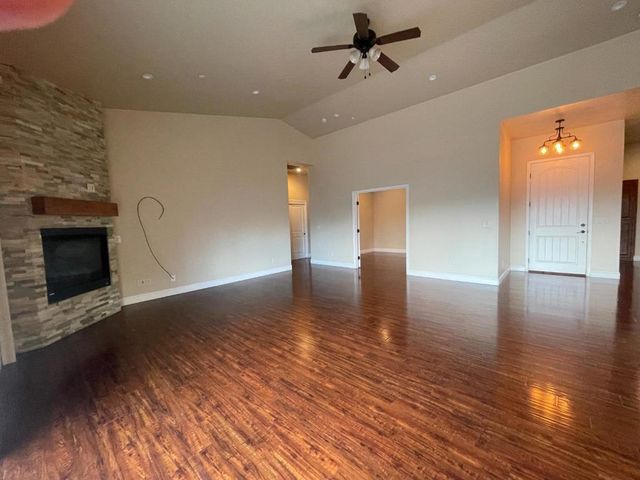 1360 Santa Ana Road, Hollister, CA 95023