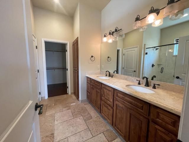 1360 Santa Ana Road, Hollister, CA 95023
