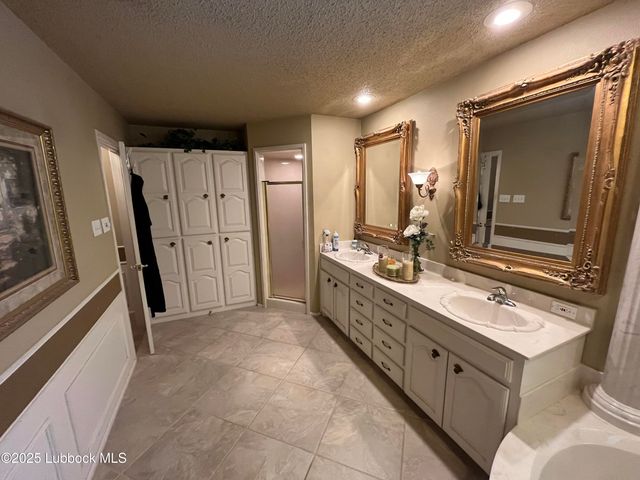 5001 14th Street, Lubbock, TX 79416