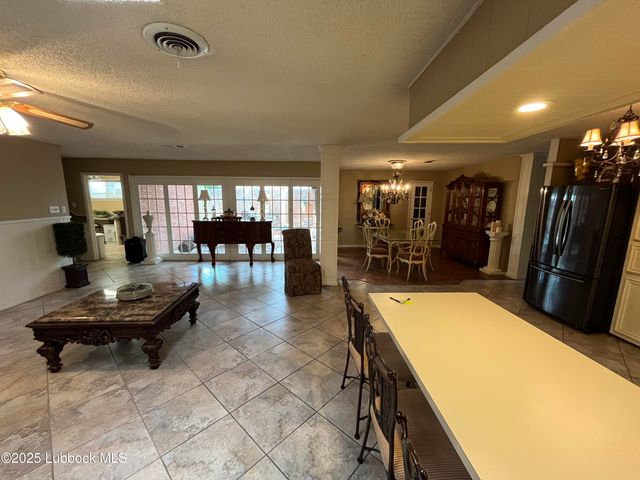 5001 14th Street, Lubbock, TX 79416