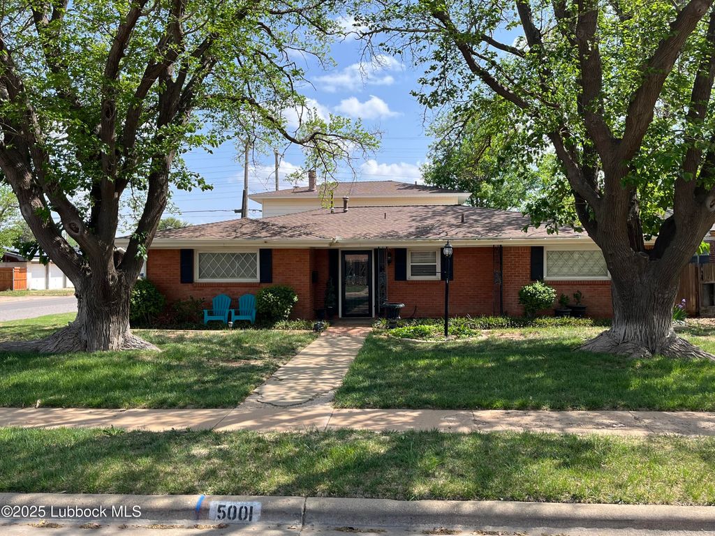 5001 14th Street, Lubbock, TX 79416