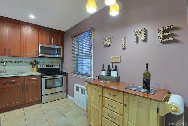 161 Charter Circle 161, Ossining, NY 10562