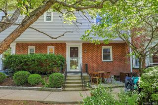161 Charter Circle 161, Ossining, NY 10562
