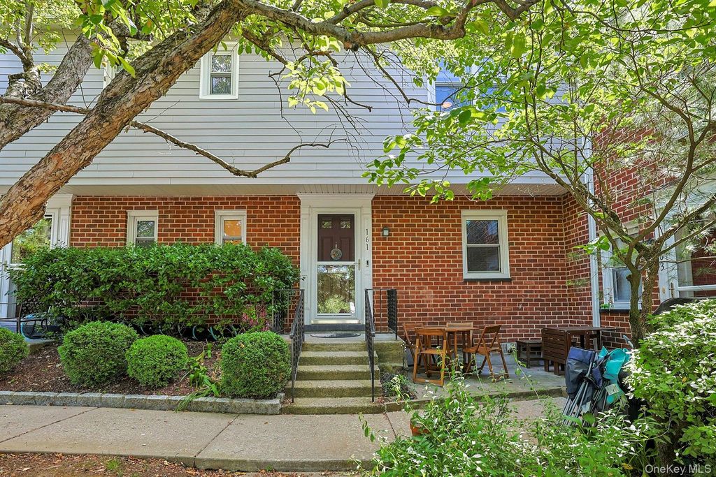 161 Charter Circle 161, Ossining, NY 10562