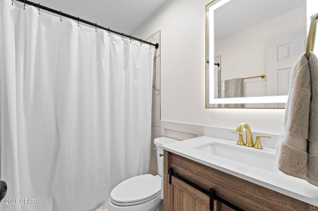 7813 N Lagoon Drive 5D, Panama City, FL 32408