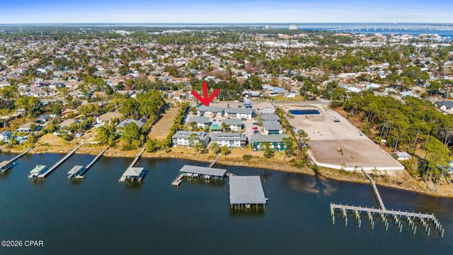 7813 N Lagoon Drive 5D, Panama City, FL 32408