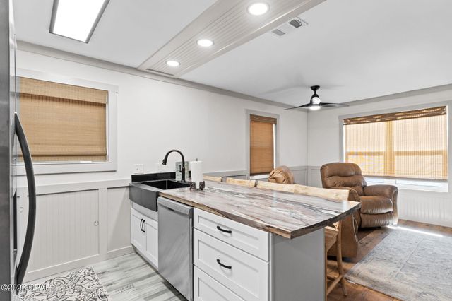 7813 N Lagoon Drive 5D, Panama City, FL 32408