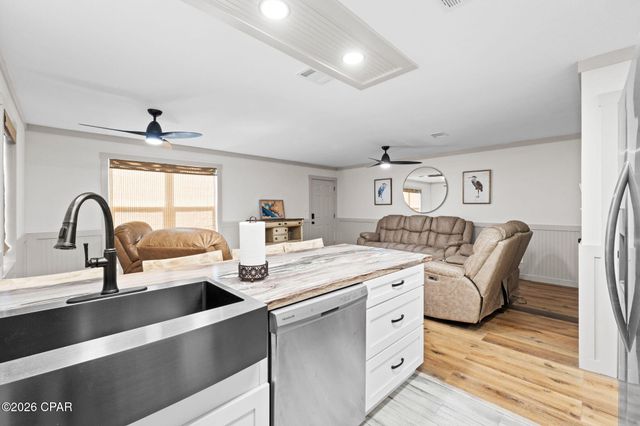 7813 N Lagoon Drive 5D, Panama City, FL 32408