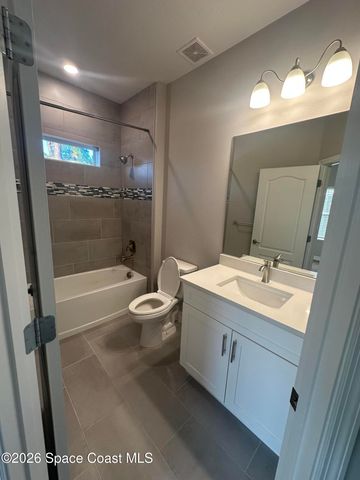 893 Altura Avenue SE, Palm Bay, FL 32909