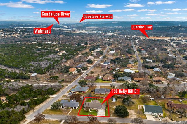 138 W Holly Hill Dr, Ingram, TX 78025