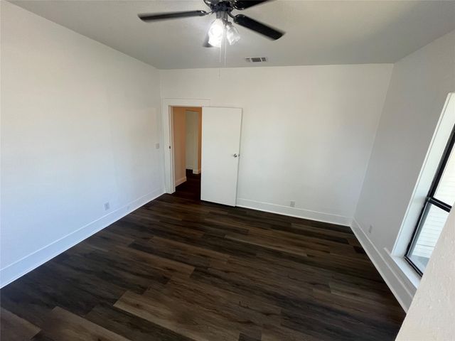 115 Hickman ST, Liberty Hill, TX 78642