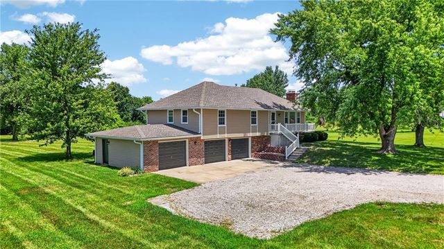10508 E 241st Ter Terrace, Peculiar, MO 64078