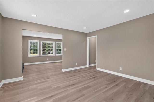 10508 E 241st Ter Terrace, Peculiar, MO 64078