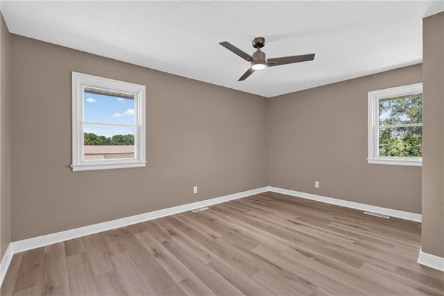 10508 E 241st Ter Terrace, Peculiar, MO 64078
