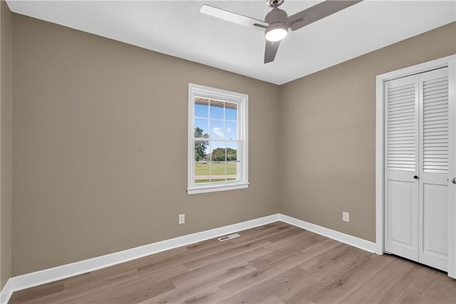 10508 E 241st Ter Terrace, Peculiar, MO 64078