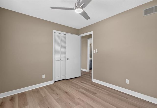 10508 E 241st Ter Terrace, Peculiar, MO 64078