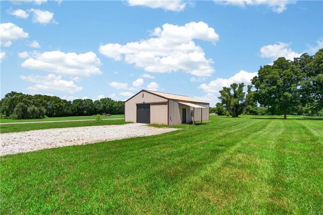 10508 E 241st Ter Terrace, Peculiar, MO 64078