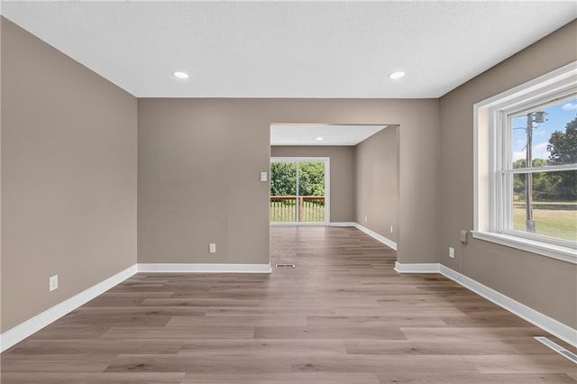 10508 E 241st Ter Terrace, Peculiar, MO 64078