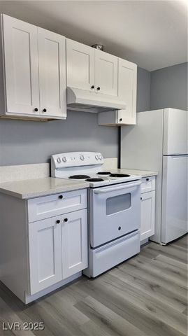 3240 North Michael Way 3, Las Vegas, NV 89108