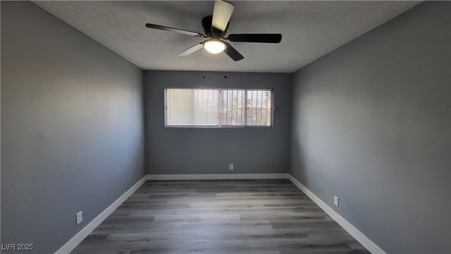 3240 North Michael Way 3, Las Vegas, NV 89108