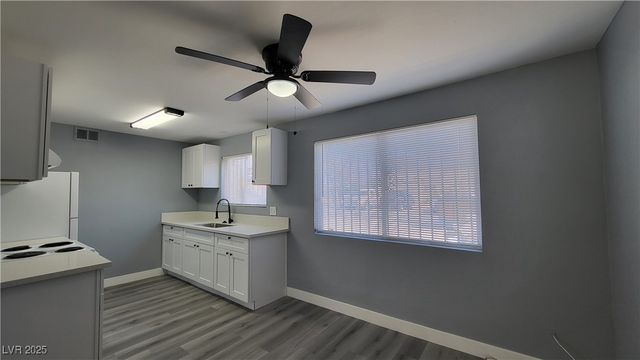 3240 North Michael Way 3, Las Vegas, NV 89108