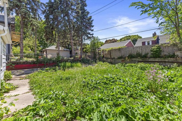 2473 N 57th STREET, Milwaukee, WI 53210