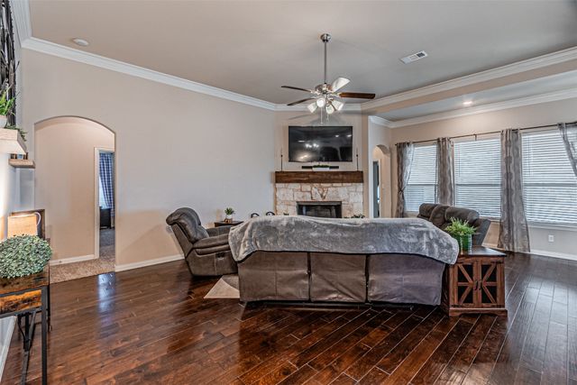 7926 Grassland Drive, Godley, TX 76044