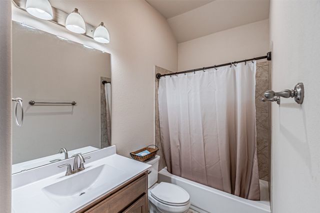 7926 Grassland Drive, Godley, TX 76044