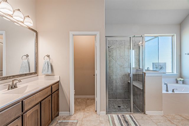 7926 Grassland Drive, Godley, TX 76044