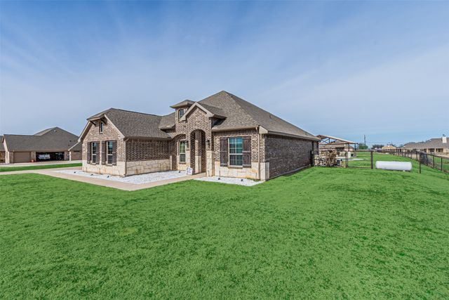 7926 Grassland Drive, Godley, TX 76044