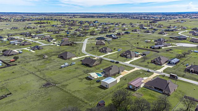 7926 Grassland Drive, Godley, TX 76044