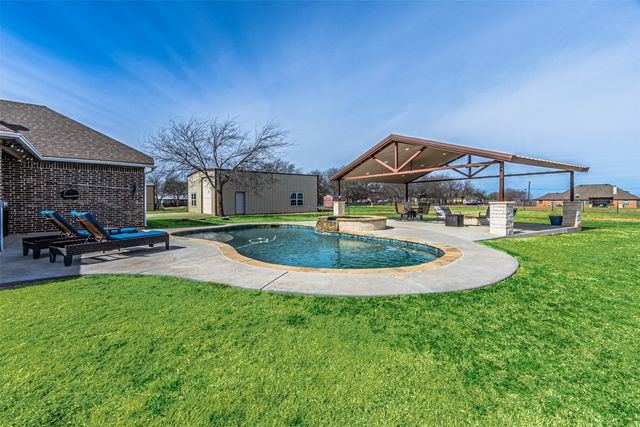 7926 Grassland Drive, Godley, TX 76044