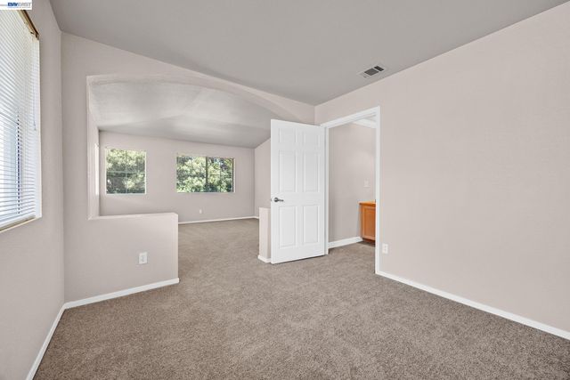406 Grenadine Way, Hercules, CA 94547