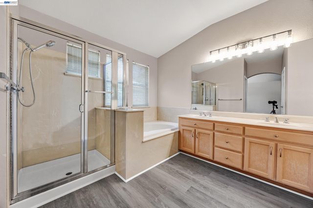 406 Grenadine Way, Hercules, CA 94547