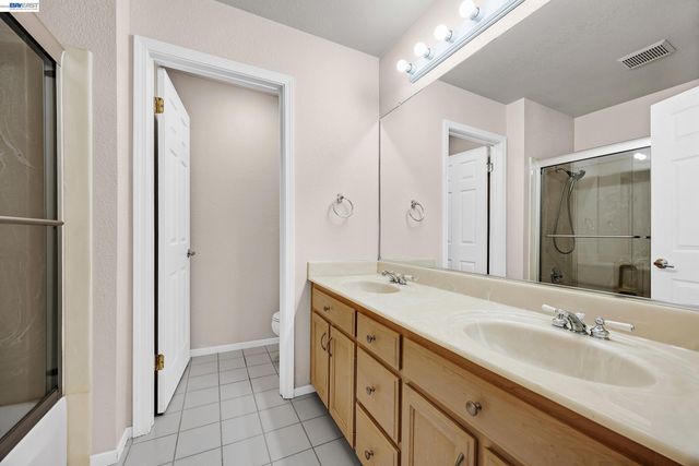 406 Grenadine Way, Hercules, CA 94547