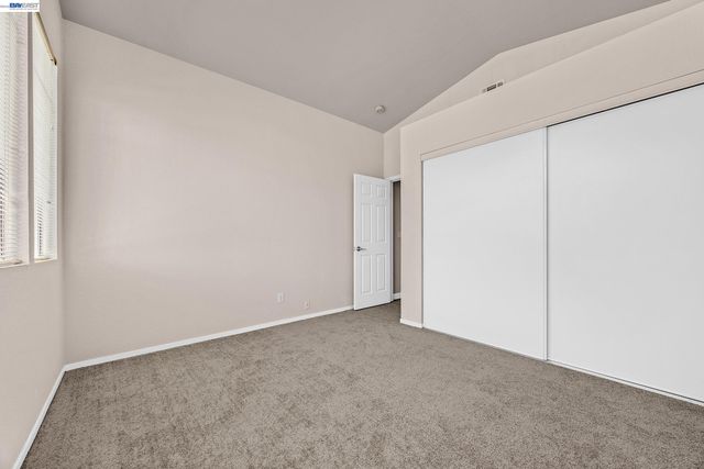 406 Grenadine Way, Hercules, CA 94547