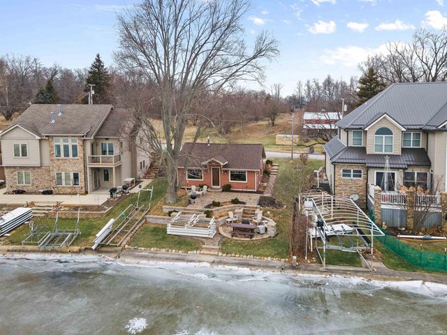 2925 W Sycamore Beach Road, Angola, IN 46703