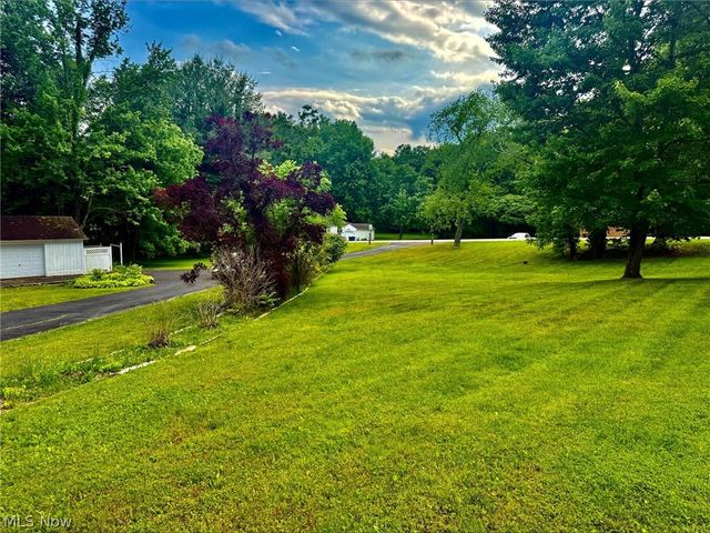 1362 Turkeyfoot Lake Road, Barberton, OH 44203