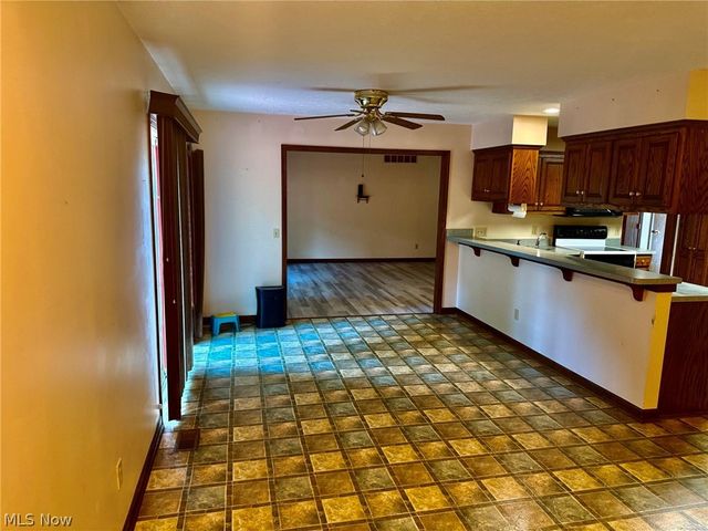 1362 Turkeyfoot Lake Road, Barberton, OH 44203