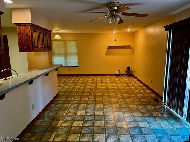 1362 Turkeyfoot Lake Road, Barberton, OH 44203