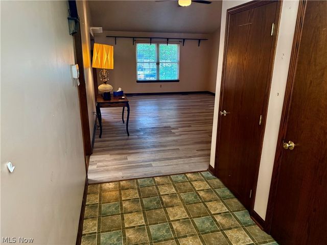 1362 Turkeyfoot Lake Road, Barberton, OH 44203