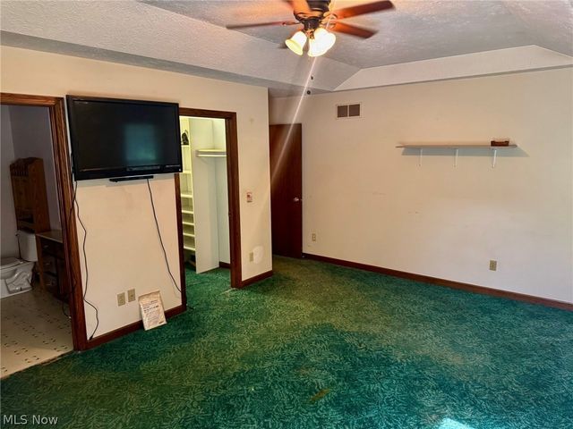 1362 Turkeyfoot Lake Road, Barberton, OH 44203